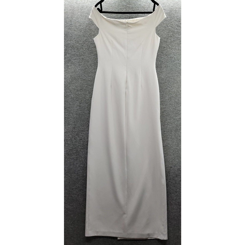 Elegant Off-Shoulder Cream Evening Dress with Twist Detail - Picture 5 of 11
